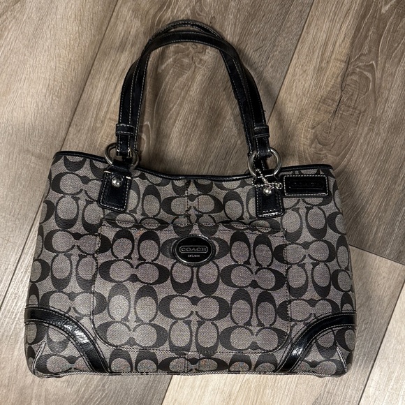 Coach Peyton Shopper Carryall Cavas Tote - Picture 7 of 16